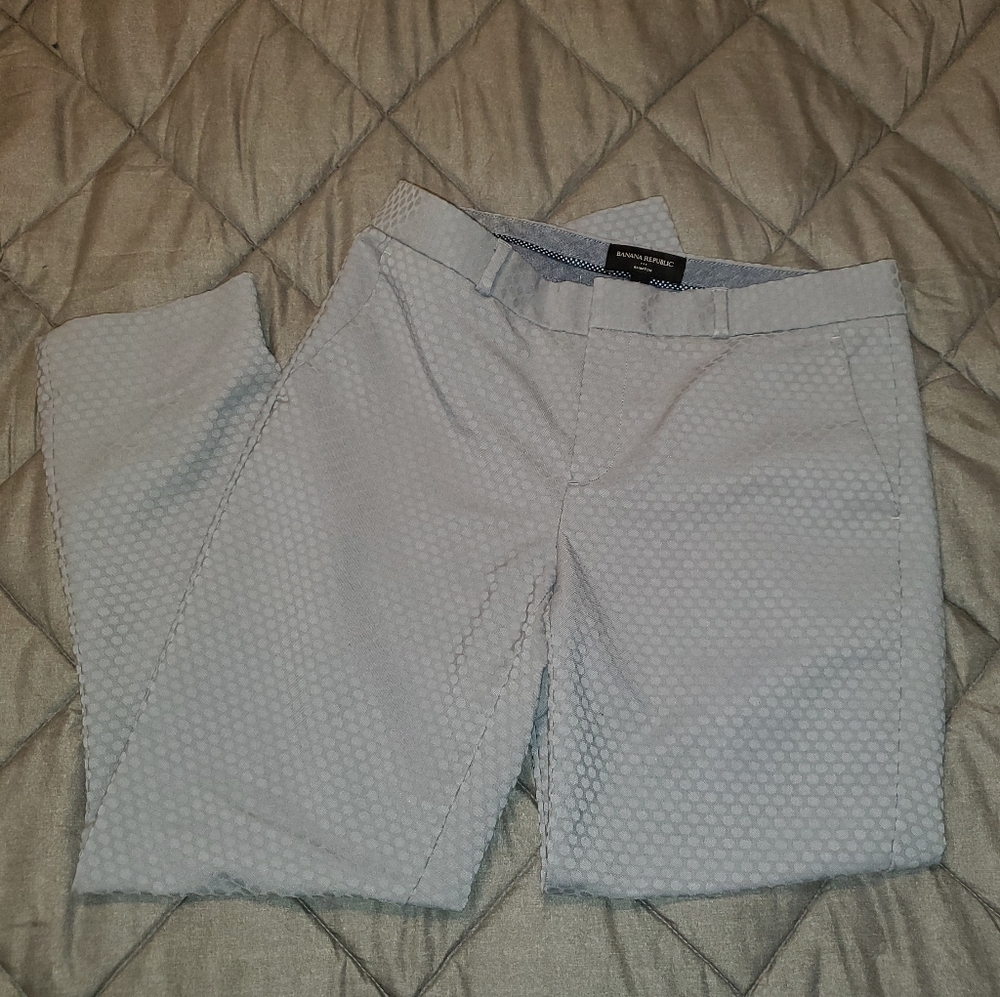 Banana Republic Size 4 Hampton Cropped Gray Psnts